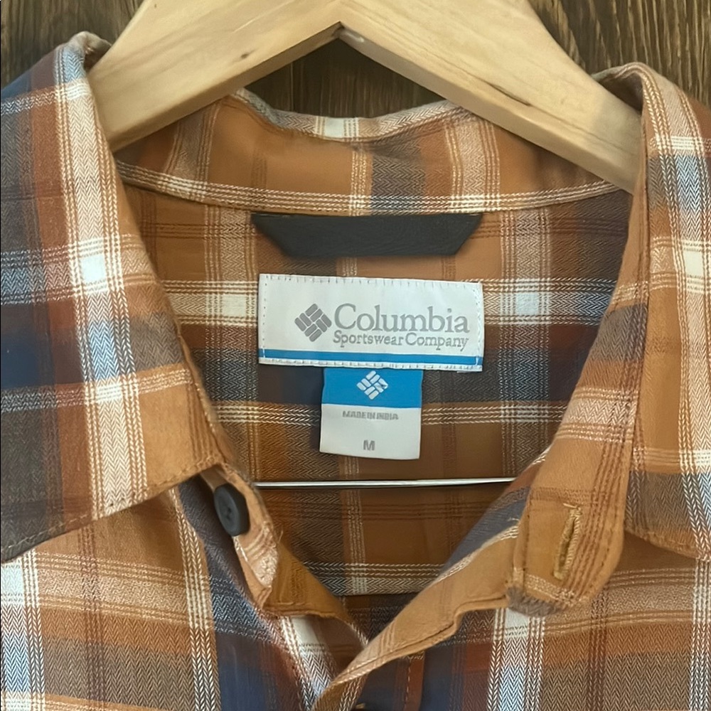 Columbia Orange and Gray Casual Button Down Shirt - Picture 3 of 10